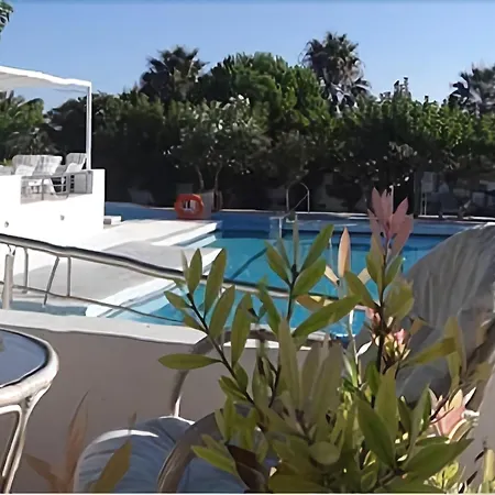 Sirocco Hotel-adults Only 호텔 Kalamákion